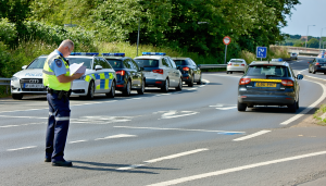 Le contrôle routier au giratoire de Kerviniou à Concarneau a récemment mis en lumière des infractions préoccupantes sur les routes du Finistère. Ce jeudi, la Gendarmerie Nationale, en collaboration avec la Police municipale, a mené une opération d&rsquo;envergure, visant à [&hellip;]