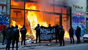 Des événements marquants ont eu lieu récemment à Toulouse, où un showroom Tesla a été ravagé par un incendie. Ce sinistre a attiré l&rsquo;attention des médias en raison de la revendication d&rsquo;un collectif anarchiste, qui a déclaré être à l&rsquo;origine [&hellip;]