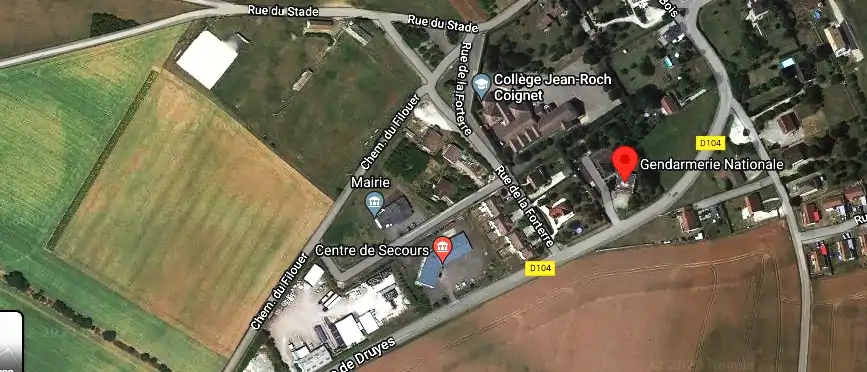 Fourriere à Courson-les-Carrières