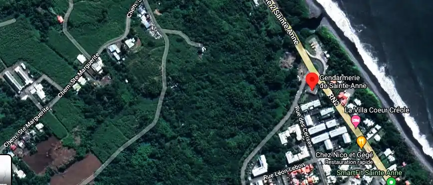 Fourriere à 1 Rue Roger Dijoux, Saint-Benoît 97470, La Réunion